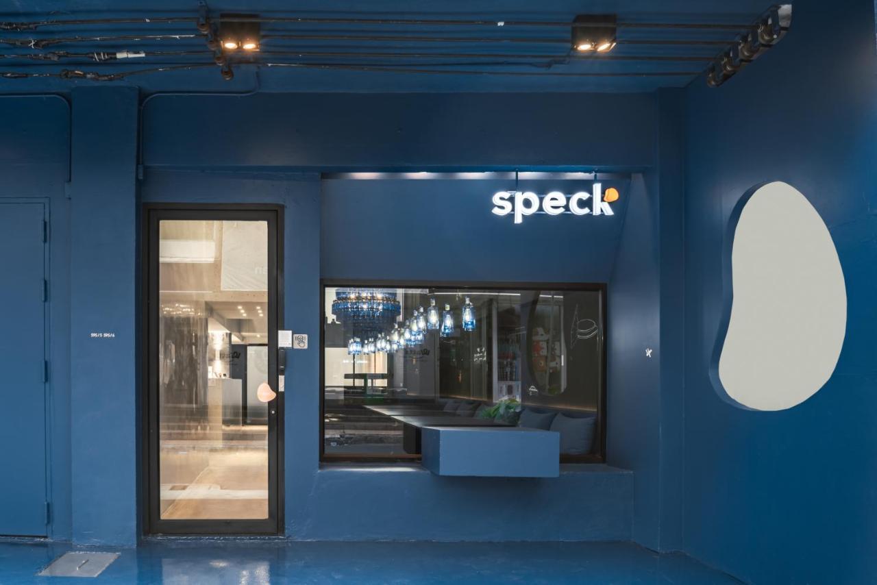Speck Bangkok Hostel Exterior foto