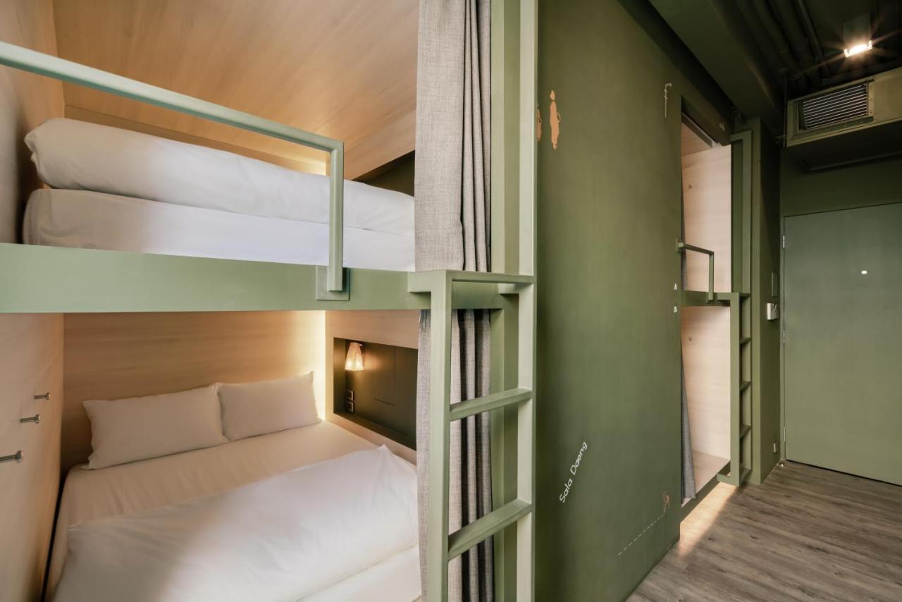 Speck Bangkok Hostel Exterior foto